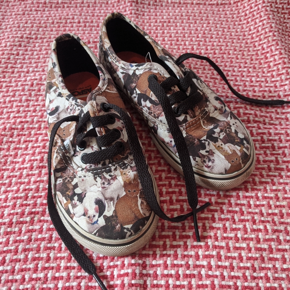 Vans ASPCA Cats Lace up sneakers - Toddler size 10